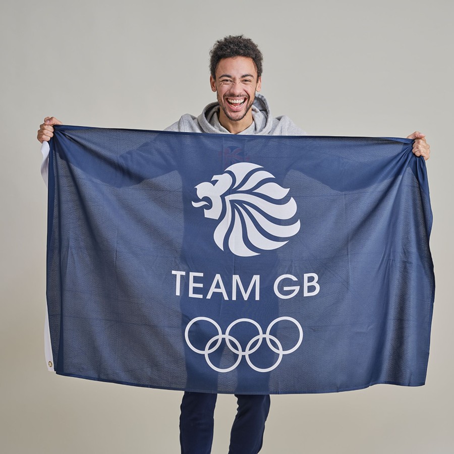 Accessories Hampshire Flags | Large Supporters Flag | The Official Team Gb Shop